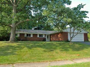 1712 Brookmede Dr, South Bend, IN 46614