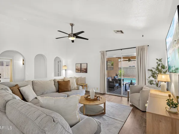 2553 E JASPER Drive, Gilbert, AZ 85296