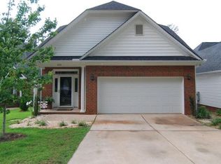 222 Powell Dr, Lexington, SC 29072