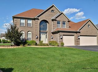 1349 Ritter St, North Aurora, IL 60542