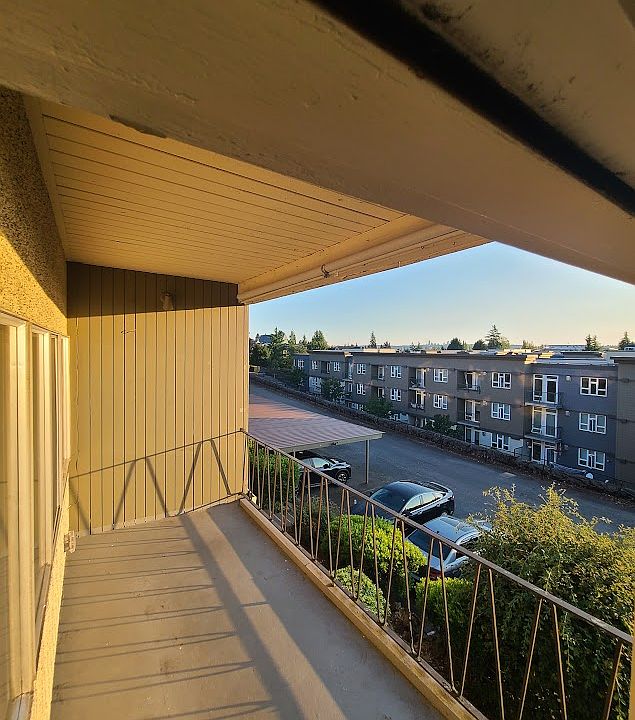 deck, unit view