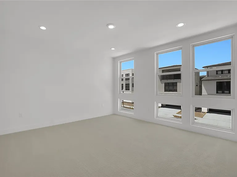 168 Creation St — Photo 36