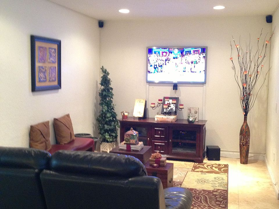 2nd image of 2711 S Rockridge Ln