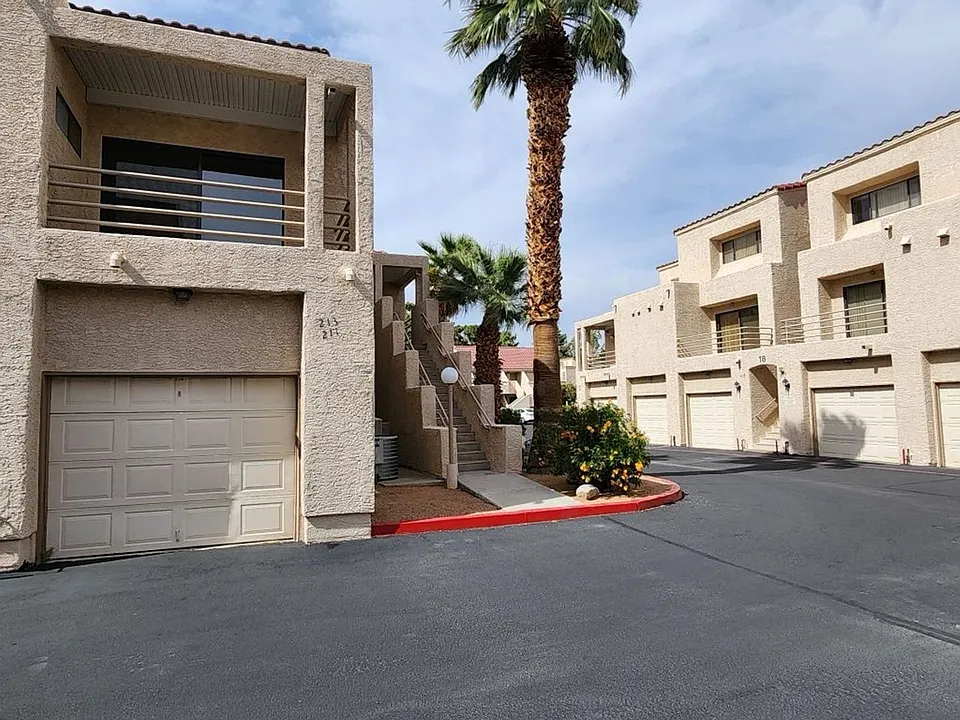 3827 Desert Marina Dr #213