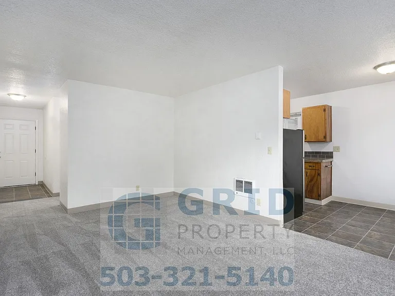 1800 SE Stark St #105 — Photo 1