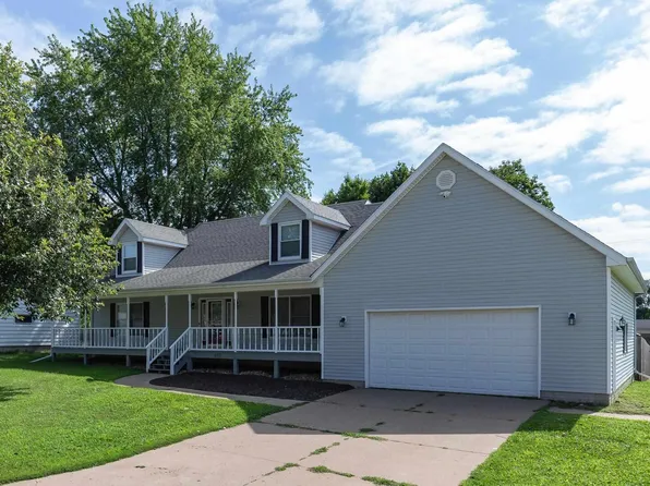 488 Sullivan Dr, Colona, IL 61241