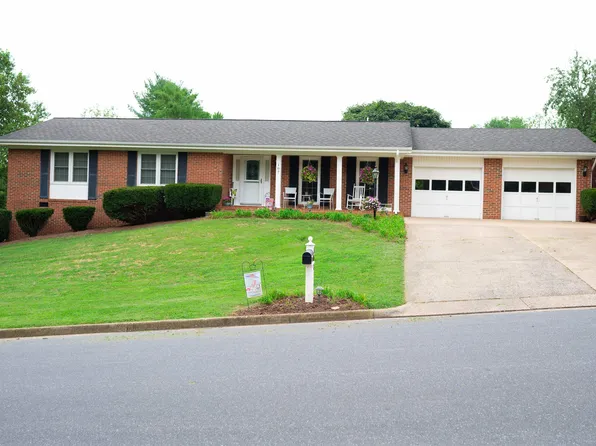 107 Holly Hill Dr, Bridgewater, VA 22812