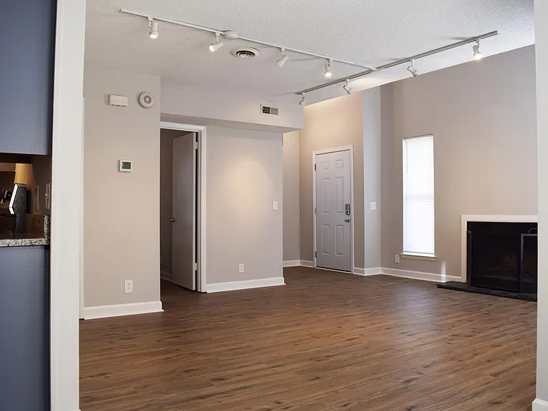945 Bresslyn Rd #945 — Photo 5