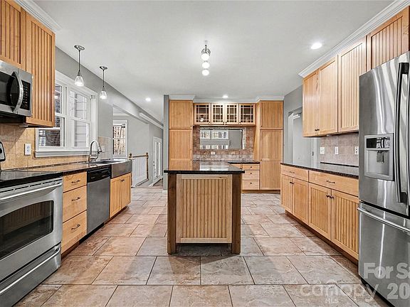 5th image of 1156 Nixon Heights Ln