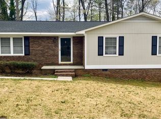 1431 Hiawassee Dr, Seneca, SC 29672