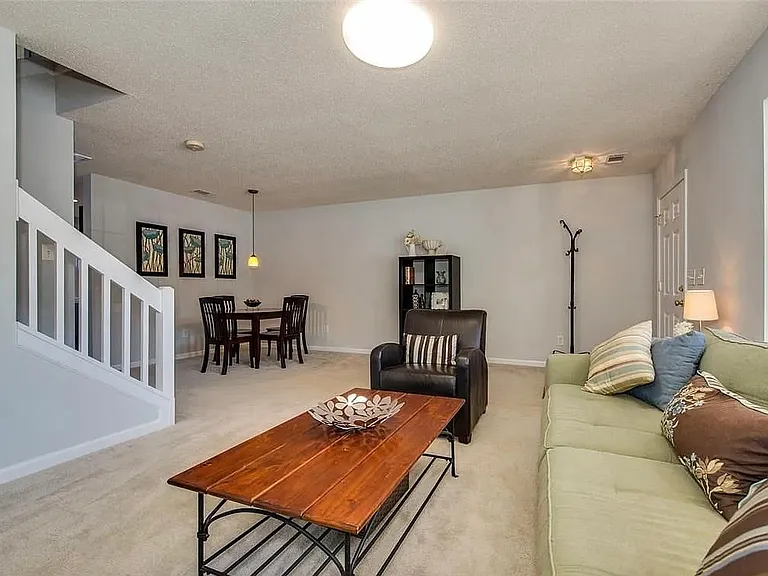 17121 Greenlawn Hills Ct — Photo 4