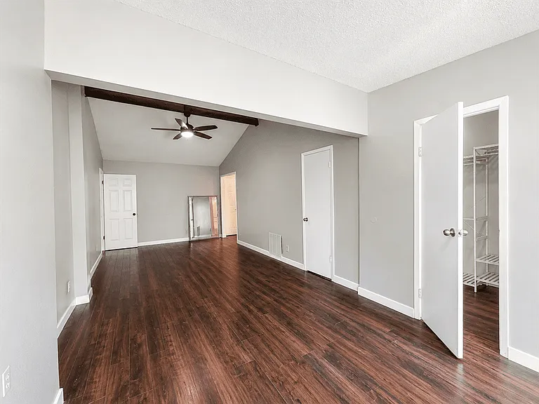 1034 Ericson Dr — Photo 15