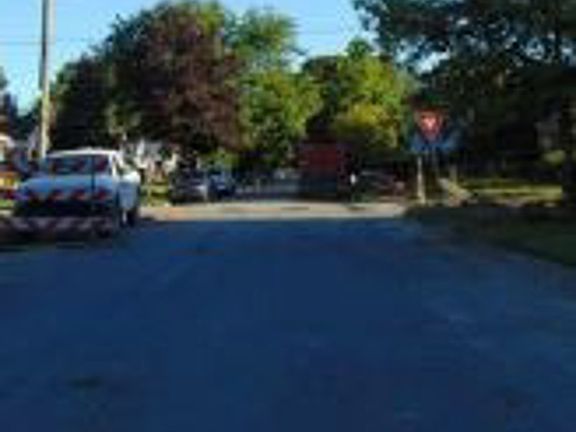 Exterior Neighborhood (street photo)