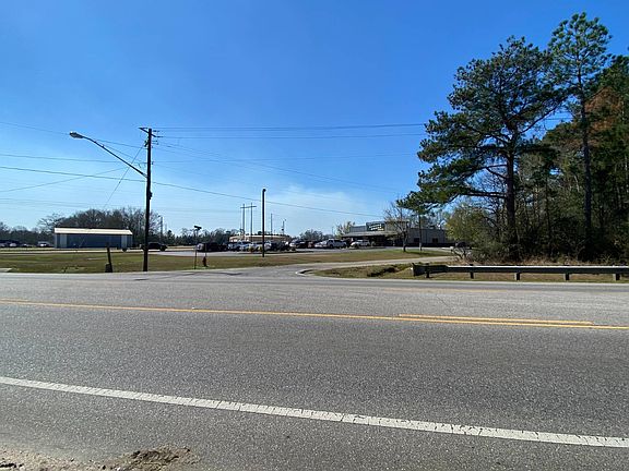 3rd image of 1715 S Main St