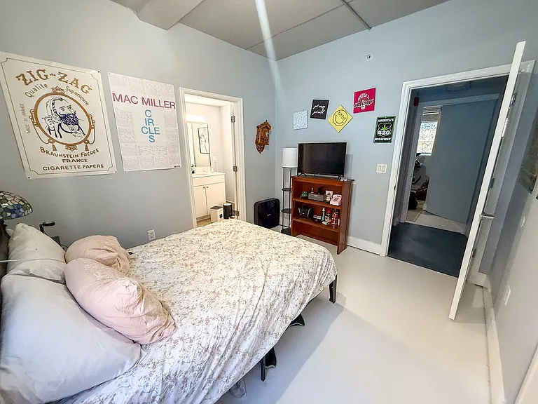 2515 SW 35th Pl #117 — Photo 18