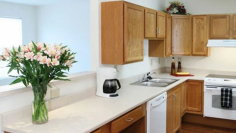 7001 Park View Ct — Photo 2