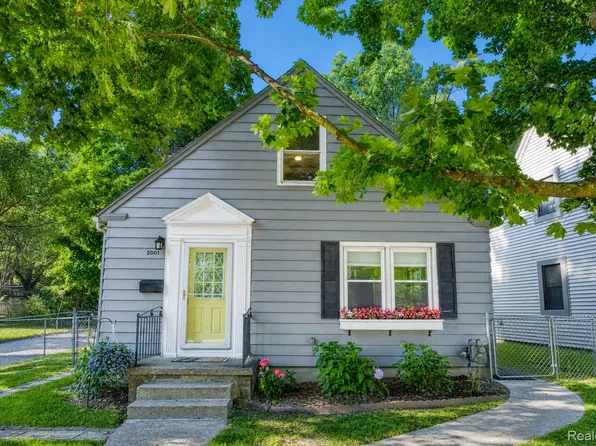 2001 Dexter Ave, Ann Arbor, MI 48103
