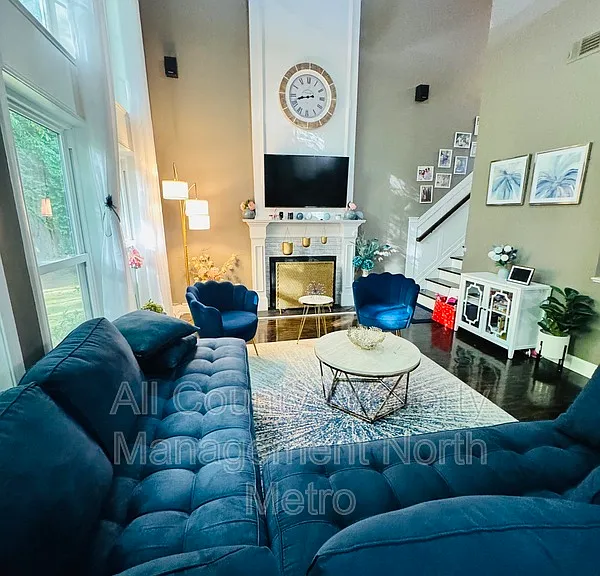 10915 Kimball Crest Dr — Photo 3
