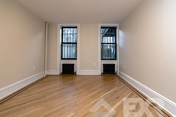 Rented by EXR | media 20