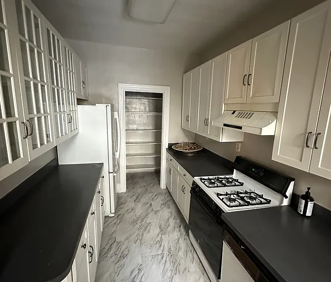 2219 California St NW #2 — Photo 5