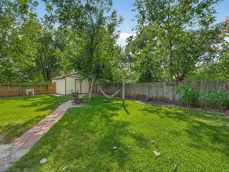 5323 Windsong Trl — Photo 26
