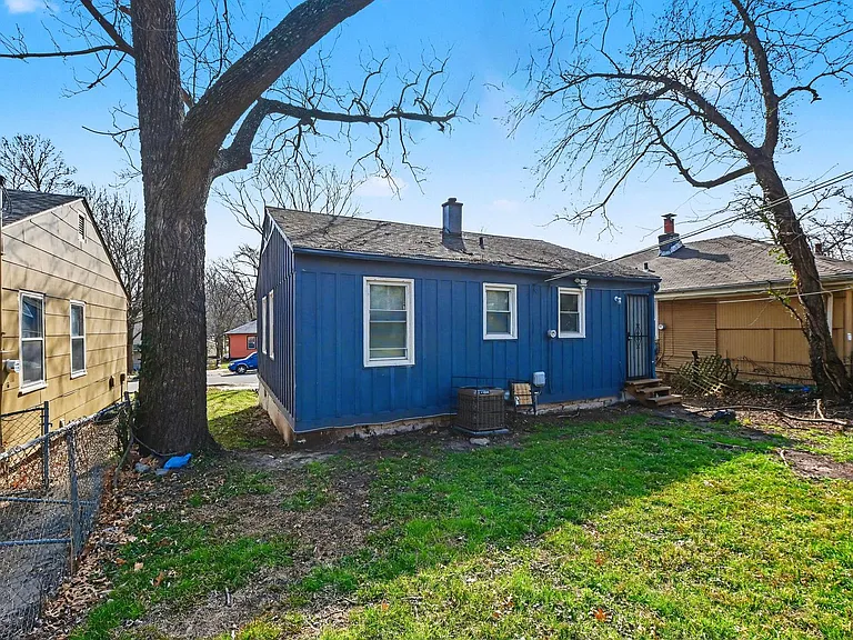 7036 Bellefontaine Ave — Photo 13