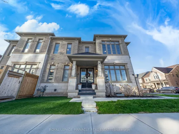 1504 Yellow Rose Cir, Oakville, ON L6M 5L3