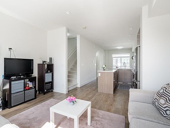 4th image of 11556 72a Ave #23