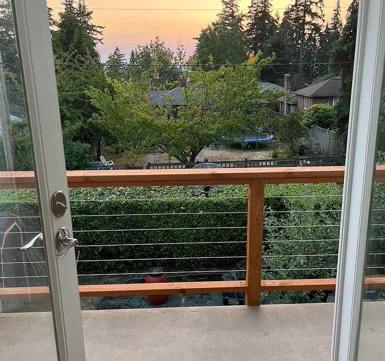 2nd Ave NW