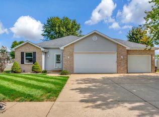 358 Cardinal Dr, Manteno, IL 60950