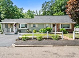 31 Merilyn Rd, Weymouth, MA 02190