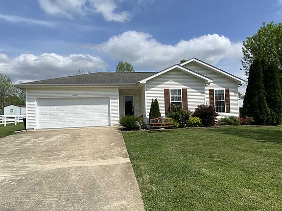 2nd image of 1910 Meadowbrook Dr