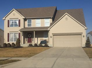 8088 Crescent Dr, Lewis Center, OH 43035