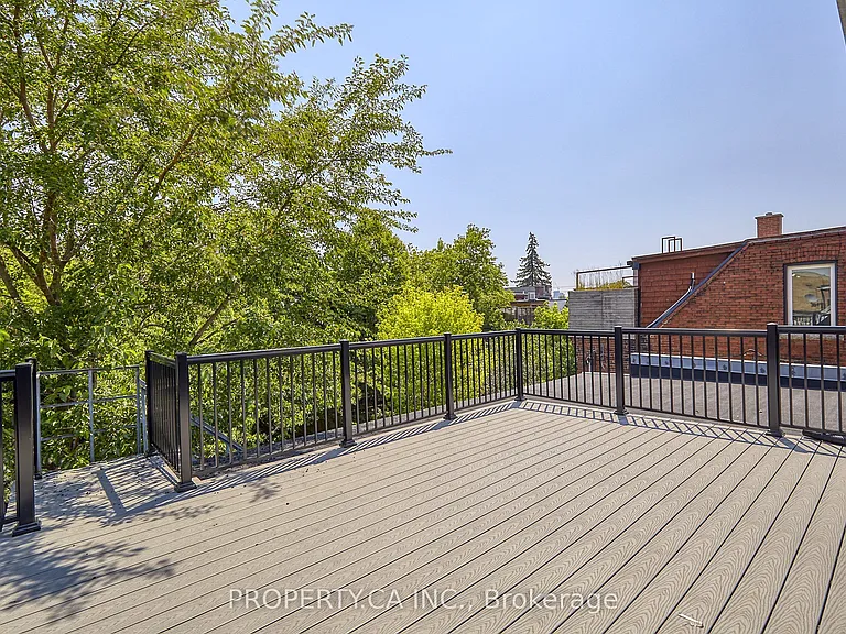 345 Gladstone Ave #UPPER — Photo 4