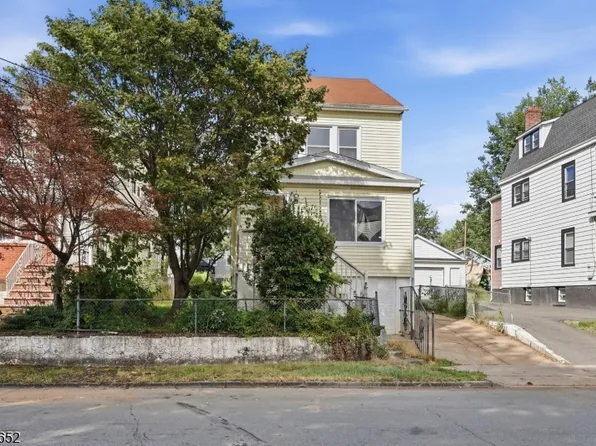 82 Berkshire Pl, Irvington Twp., NJ 07111