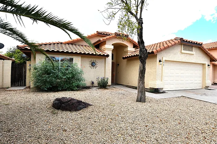 5963 W Mercury Way