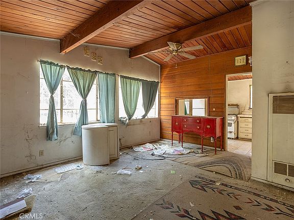 3rd image of 14301 Roscoe Blvd Lot 6