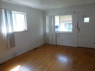 5843 Katherine St, Taylor, MI 48180