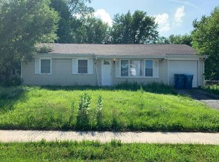 742 Governor Rd, Valparaiso, IN 46385