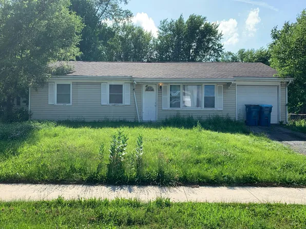 742 Governor Rd, Valparaiso, IN 46385