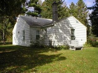 3413 Calhoun Rd, Beaverton, MI 48612