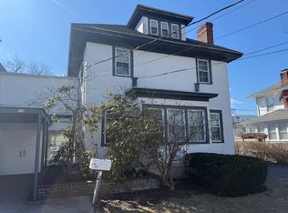 20 Bay Shore Ave APT 3, Bay Shore, NY 11706