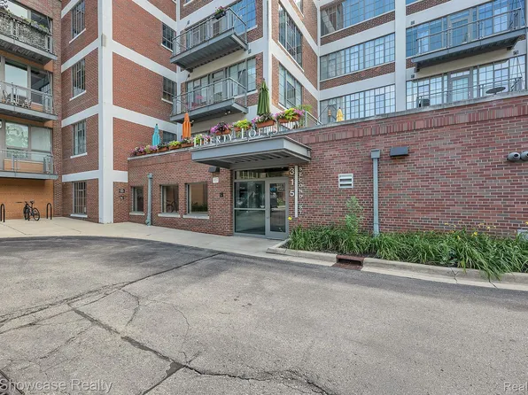 315 2nd St APT 213, Ann Arbor, MI 48103