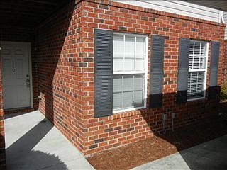 3rd image of 110 Lantana Ct