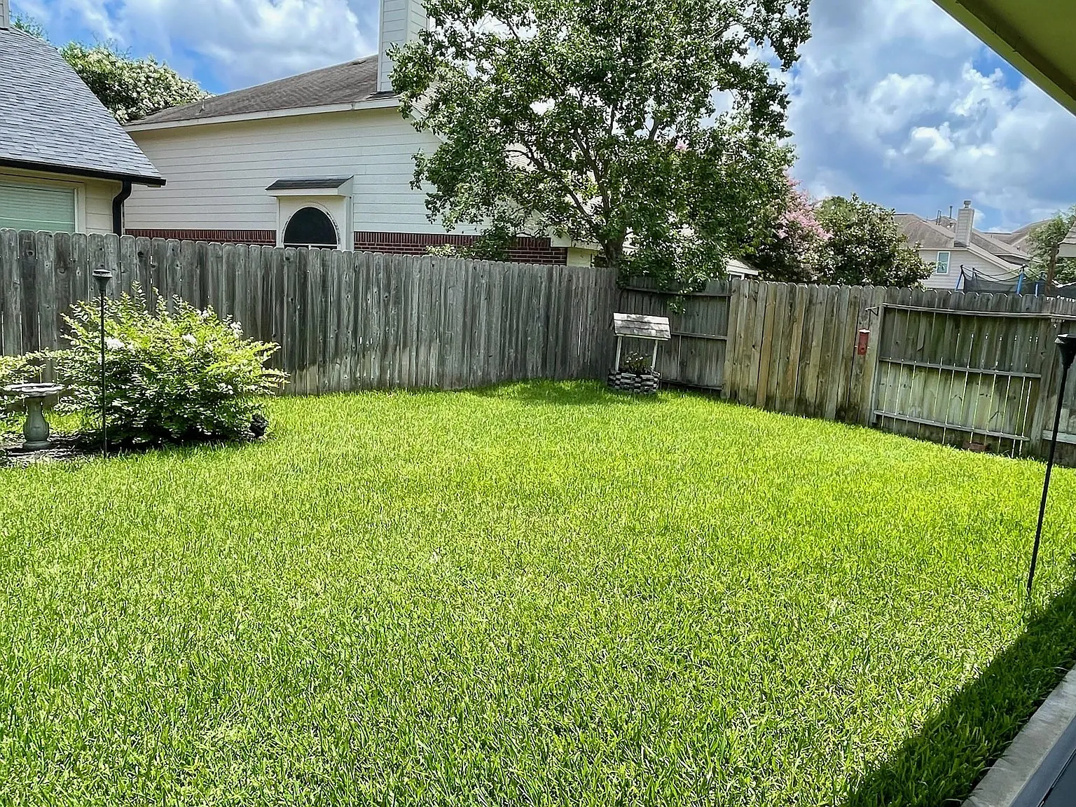3 bed, 2.0 bath, 2089 sqft, $2,450 — Photo 4