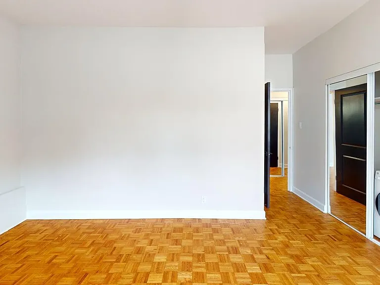 330 Metcalfe St — Photo 51