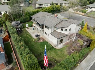 2798 Yvonne Rd, Medford, OR 97504