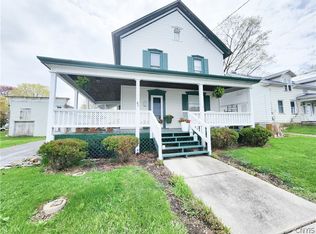 42 S Main St, Hammond, NY 13646