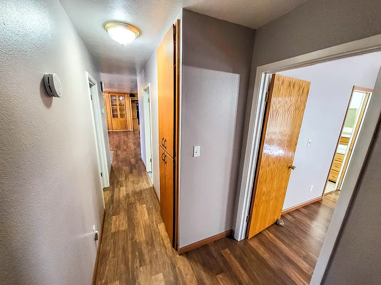 25 W Maverick Ln — Photo 11