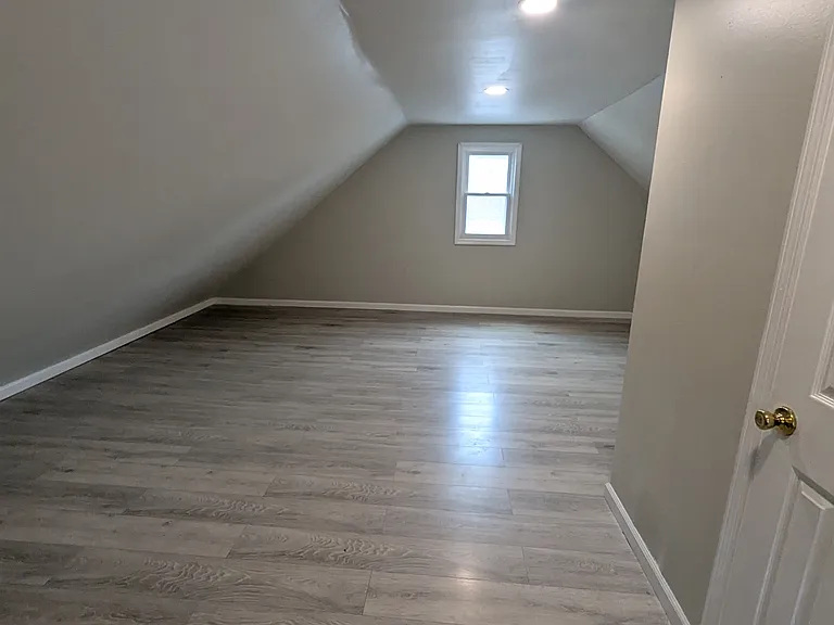 12 Swarthmore Rd — Photo 20